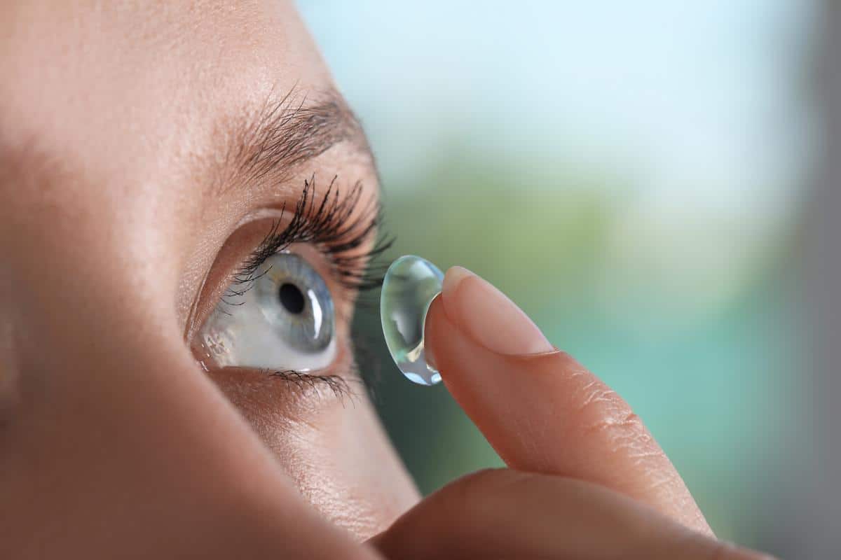 The Pros and Cons of Contact Lenses Optician in Southwest Houston, TX